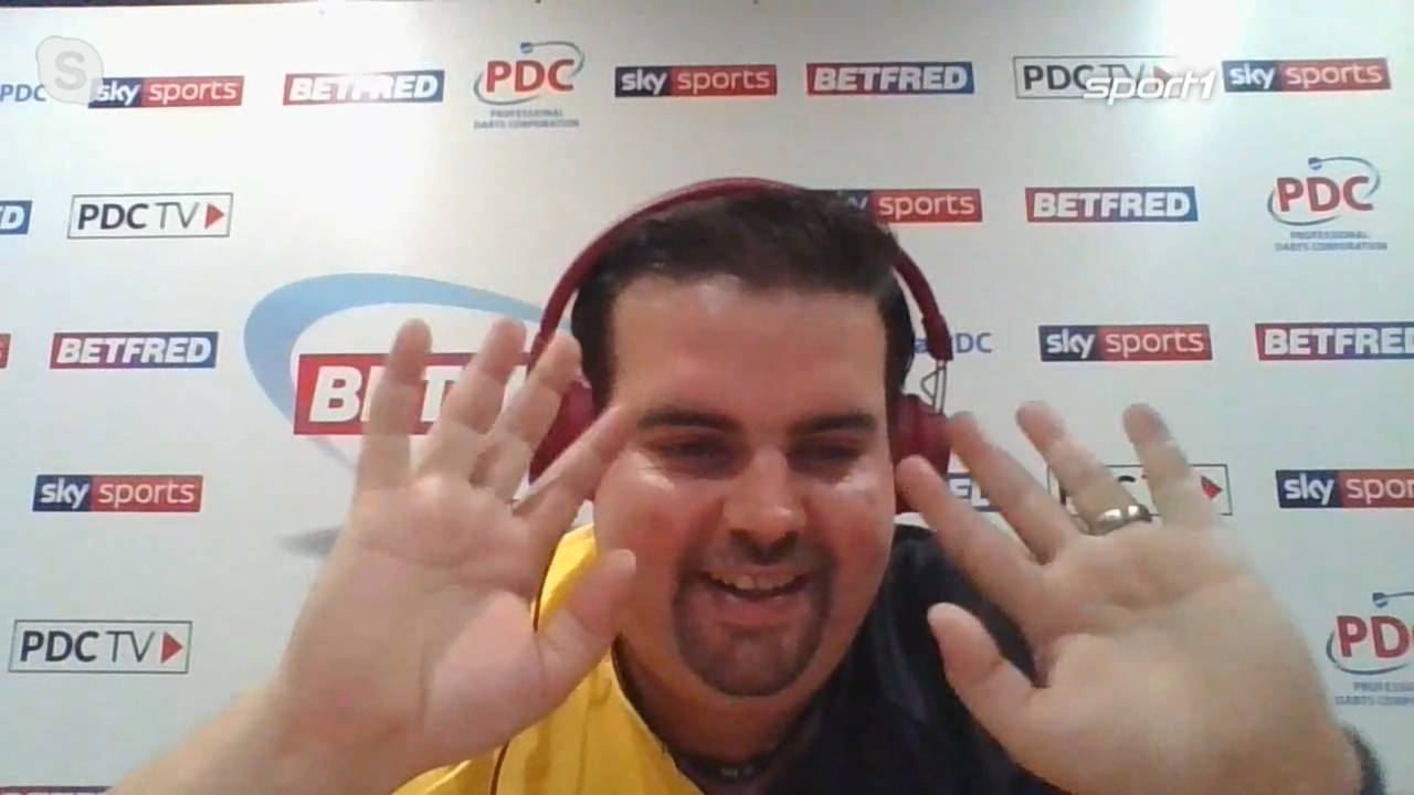 Darts World Matchplay: Gabriel Clemens im Interview nach seinem Sieg gegen Cross