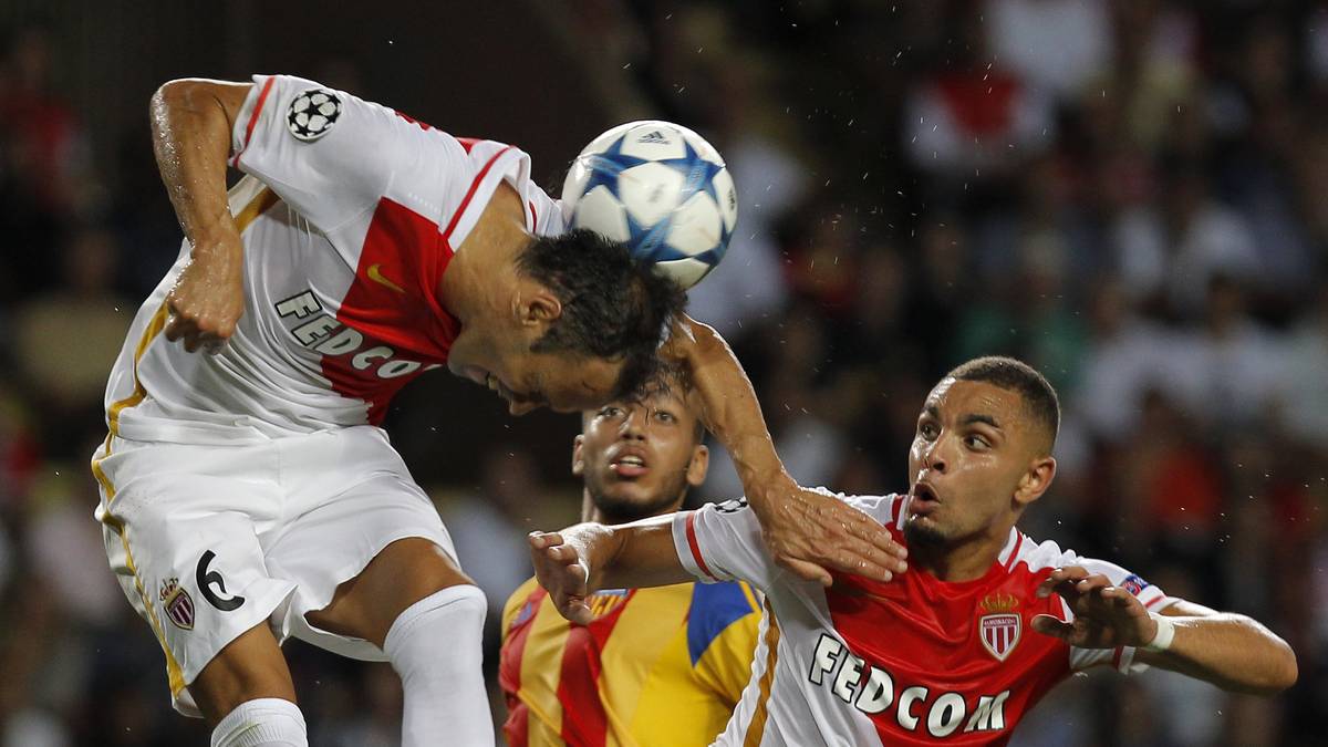 Doch die Franzosen kommen zurück. Gleichen durch Verteidiger Andrea Raggi aus. Elderson macht es in der 72. Minute mit dem Treffer zum 2:1 nochmal spannend...