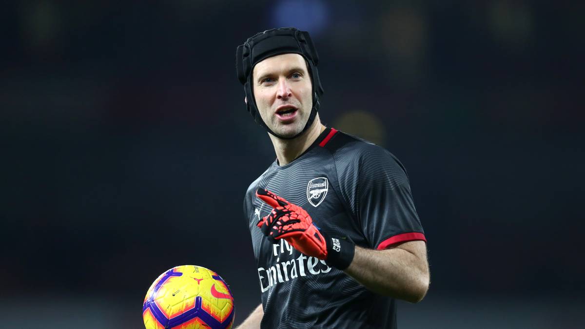 PETR CECH: Die Torwart-Legende beendet im Alter von 37 Jahren seine Karriere und sorgt somit nur für etwas Entlastung für das Gehaltsbudget des FC Arsenal