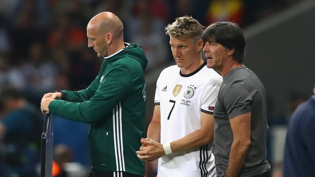 Löw: Balanceakt bei Schweinsteiger