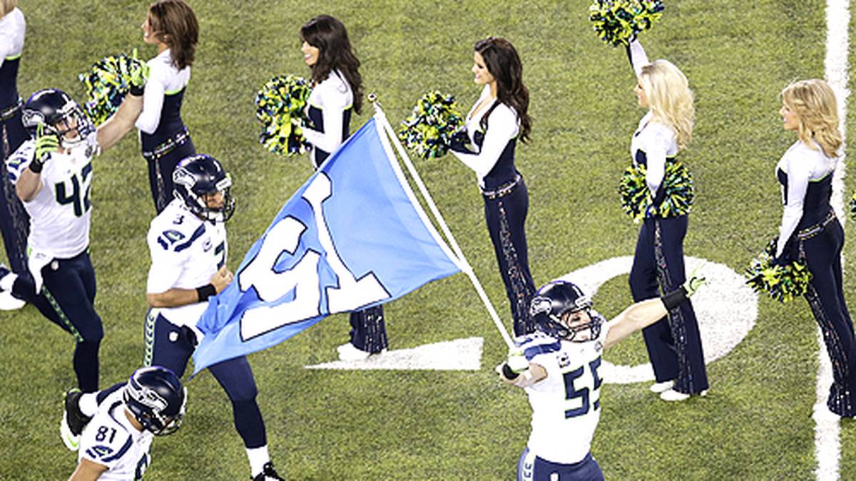 Dann ist es endlich so weit, die Teams laufen ein