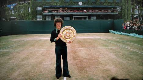 Billie Jean King bei ihrem Wimbledon-Triumph 1975