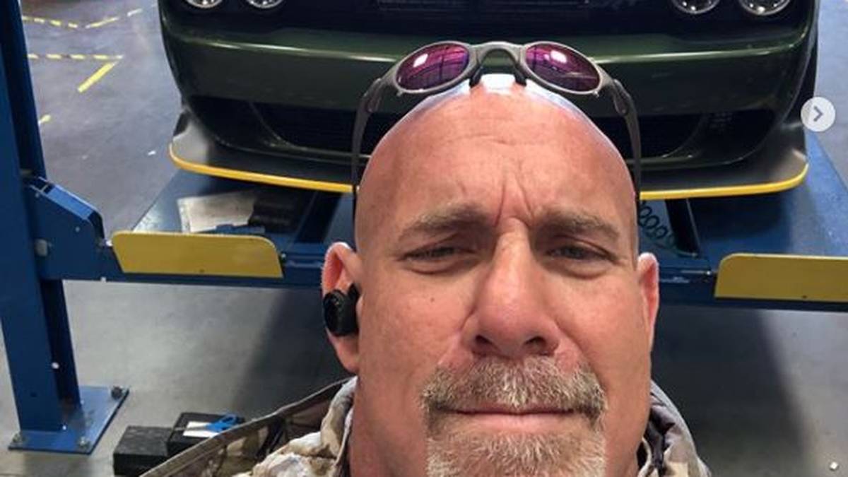 Was zwischendurch und seitdem war? Goldberg übernahm diverse Film- und Fernsehrollen (Universal Soldier 2, Santa's Slay) und geht seinen Hobbys nach: Er kommentiert MMA-Kämpfe, besitzt ein Box- und Kampfsportzentrum und pflegt seinen Fuhrpark aus 25 Vintage-Karossen