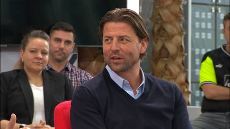 Dass Julian Nagelsmann nach der Niederlage in Leverkusen in Skiurlaub fährt, kritisiert die Runde im STAHLWERK Doppelpass um Roman Weidenfeller.