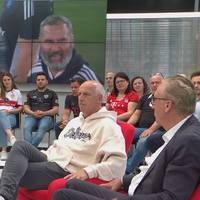 "...oder um einen anderen Trainer bemühen": Kritik an HSV-Coach