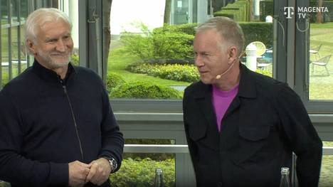 DFB-Sportdirektor Rudi Völler äußert sich auf einer Sponsoren-Veranstaltung zur Zukunft von Bundestrainer Julian Nagelsmann. 