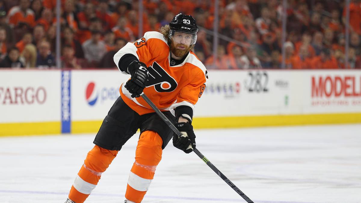 JAKUB VORACEK: Wird von den Fans liebevoll "Jake The Snake" genannt. Je nach Form und Trefferlaune auch gerne "Scoracek". Zuletzt befand sich der Erstrundenpick von 2007 in einem kleinen Tief - beim World Cup of Hockey will sich der 27-Jährige mit den Tschechen neues Selbstvertrauen holen