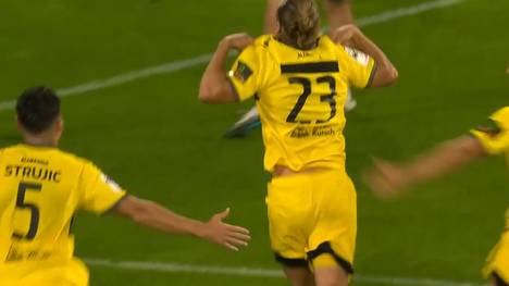 Aachens Neuzugang Lars Gindorf entscheidet das Spiel bei Rot-Weiss Essen mit drei Elfmetern. Vor dem Spiel kommt es allerdings zu einer kuriosen Trikotpanne, die der Matchwinner hinterher erklärt.