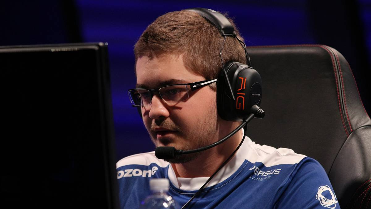  Lennart „Smittyj“ Warkus ist ein weiterer Nachwuchs-Star in League of Legends. Nachdem er Anfang des Spring Splits aus dem NA-Roster von Team Dignitas geworfen wurde, heuerte er in Europa bei Giants Gaming an. 