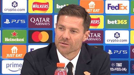 Im Champions League Spitzenspiel gegen Liverpool trifft Xabi Alonso auf einen alten bekannten. Sein ehemaliger Schützling Florian Wirtz hatte bei seinem neuen Verein einen durchwachsenen Start. Alonso ist sich dennoch sicher, dass Flo Wirtz bei Liverpool erfolgreich sein wird.
