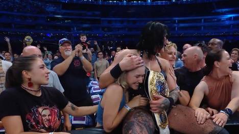 Rhea Ripley feierte ihren größten WWE-Sieg mit ihrer Familie