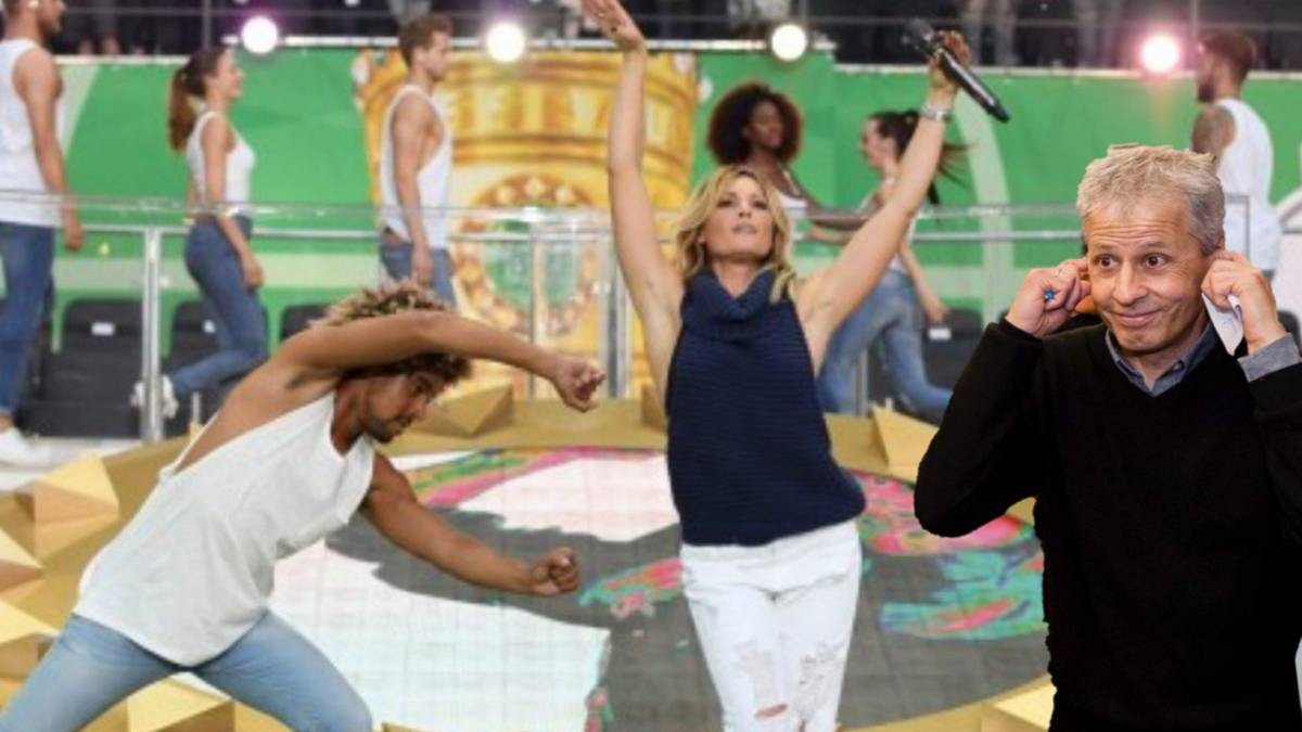 Auch so hypothetischer Dezibel-Alarm für Favre: Helene Fischer ganz atemlos während des DFB-Pokal-Finale 2017  