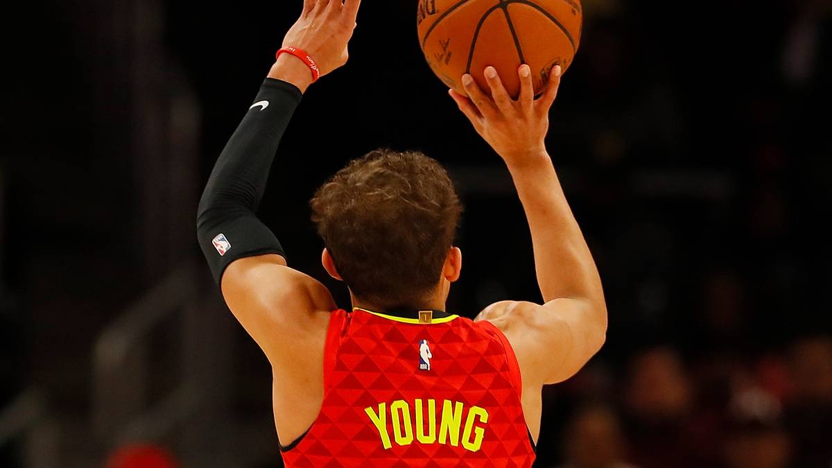TRAE YOUNG: In der Draft-Nacht wurde der Scharfschütze für Luka Doncic nach Atlanta getradet. Wurden die Hawks anfangs dafür belächelt, hat Young mit einem fulminanten Saisonendspurt sogar dafür gesorgt, dass einige ihn als besten Neuling ansehen
