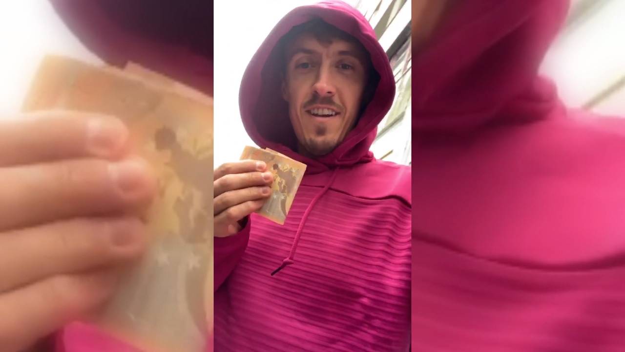 Max Kruse von Union Berlin zockt mit Fremden in einer Shisha-Bar