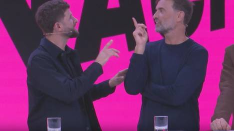 Bei einer Experten-Diskussion rund um die Schiedsrichter ist plötzlich das Champions-League-Finale 2013 Thema. Thomas Müller und Jürgen Klopp streiten schlagfertig - und mit Augenzwinkern.