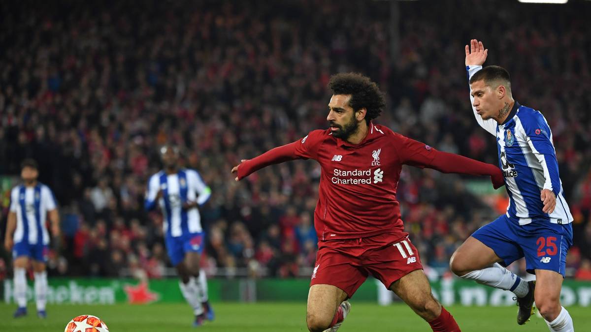 4. PLATZ: FC LIVERPOOL - Die Reds erhalten bis Sommer 2020 52,5 Millionen Euro pro Jahr vom US-Sportartikelhersteller New Balance. Der Folgedeal dürfte noch besser sein. Laut BBC zahlt Nike künftig jährlich einen Basisbetrag von 35 Millionen Euro, der durch Bonuszahlungen auf bis zu 82 Millionen Euro anwachsen kann