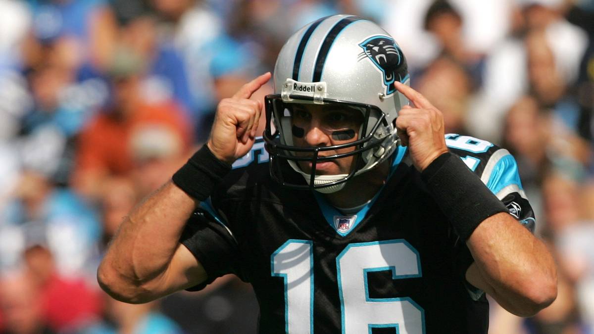 Rang 14 - VINNY TESTAVERDE (Tampa Bay Buccaneers, Cleveland Browns, Baltimore Ravens, New York Jets, Dallas Cowboys, New England Patrios, Carolina Panthers, 46.233 Passing Yards)