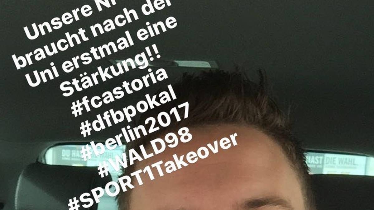 Rechtsverteidiger Jonas Kiermeier stärkt sich nach einem harten Uni-Tag mit altbewährten Mitteln - und hält später Marcel Heller und Co. erfolgreich in Schach