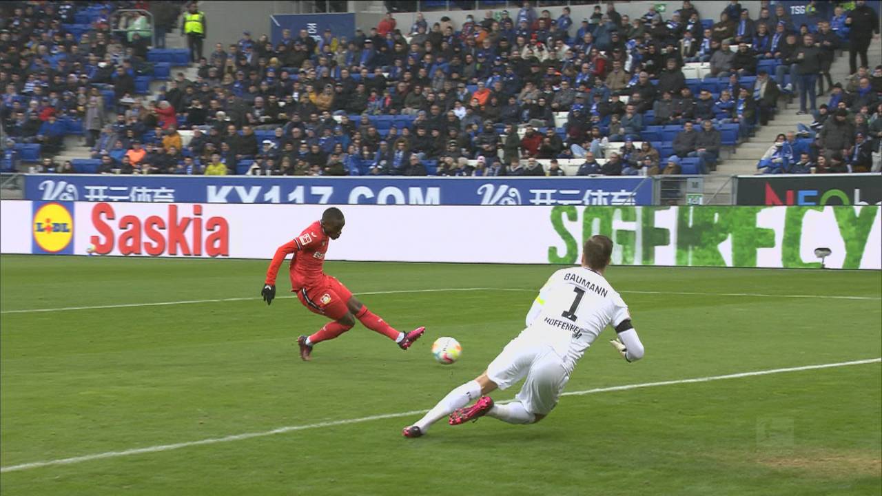Bayer fertigt Hoffenheim ab