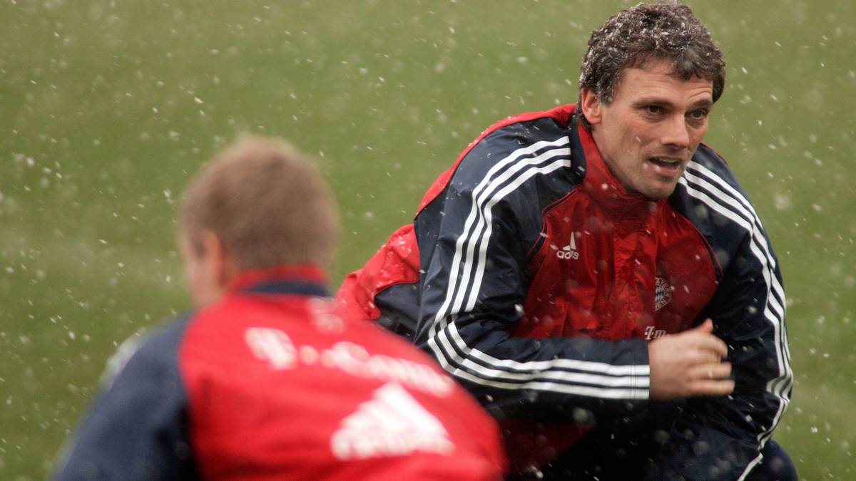 Trainiert werden die Bayern-Legenden vom Ex-Asisstent von Ottmar Hitzfeld, Michael Henke. Als Co-Trainer fungiert Klaus Augenthaler.