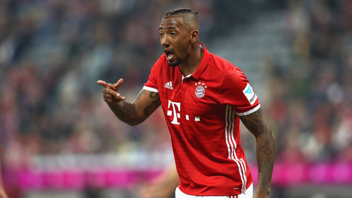 JEROME BOATENG (FC Bayern): von 90 auf 89