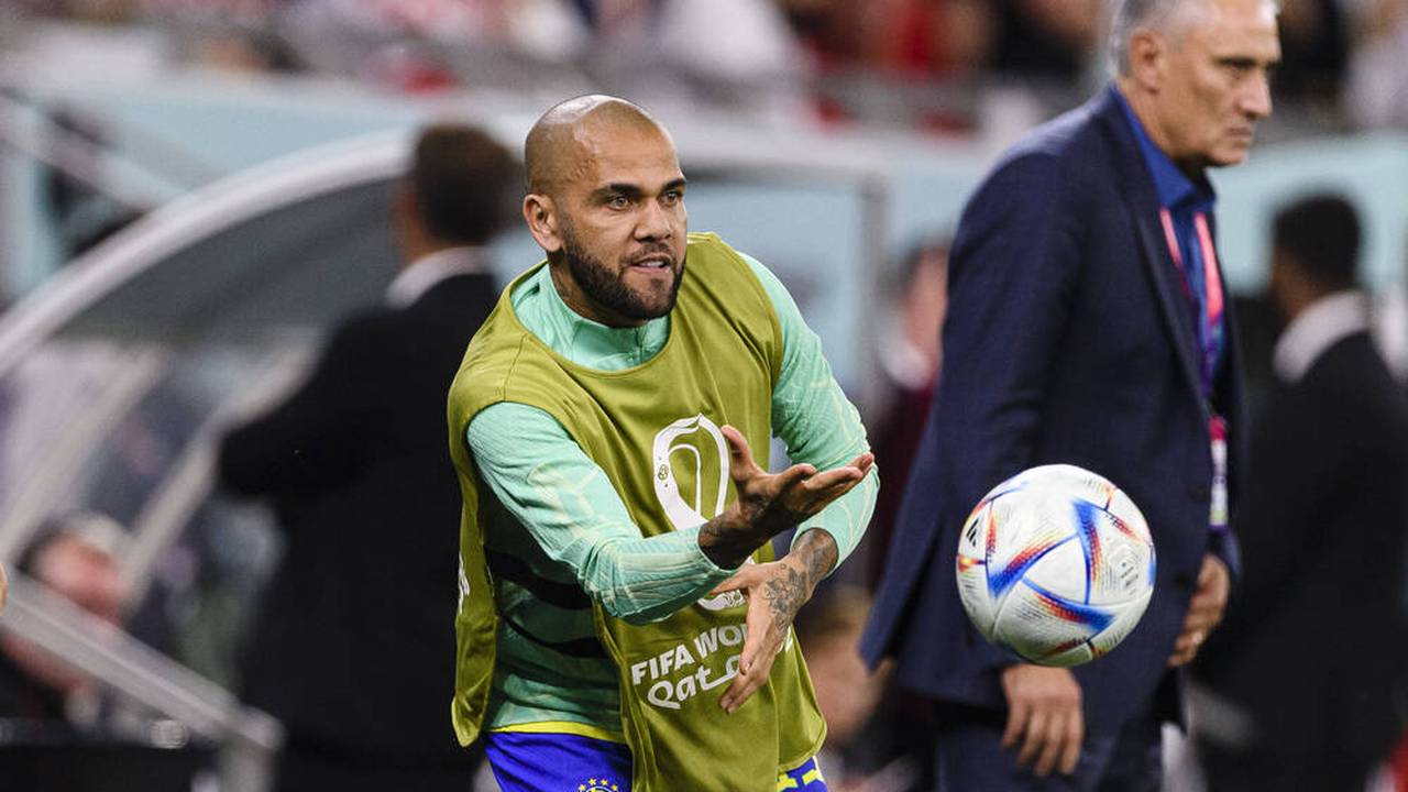 Fluchtgefahr zu groß: Dani Alves muss weiter in Untersuchungshaft bleiben