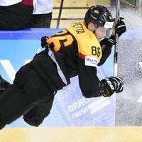 Der ERC Ingolstadt aus der Deutschen Eishockey Liga (DEL) setzt auch in der Zukunft auf die Dienste von Nationalspieler Daniel Pietta (36).