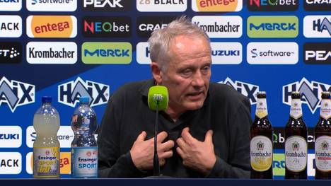 Christian Streich spricht nach dem Sieg gegen Darmstadt über die Situation bei den Lilien und vergleicht sie mit dem Abstieg der Freiburger vor einigen Jahren. 