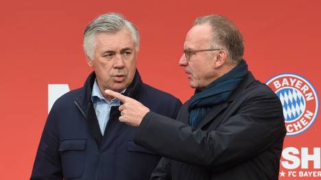 Karl-Heinz Rummenigge (r.) lässt keine Debatte über Carlo Ancelotti zu