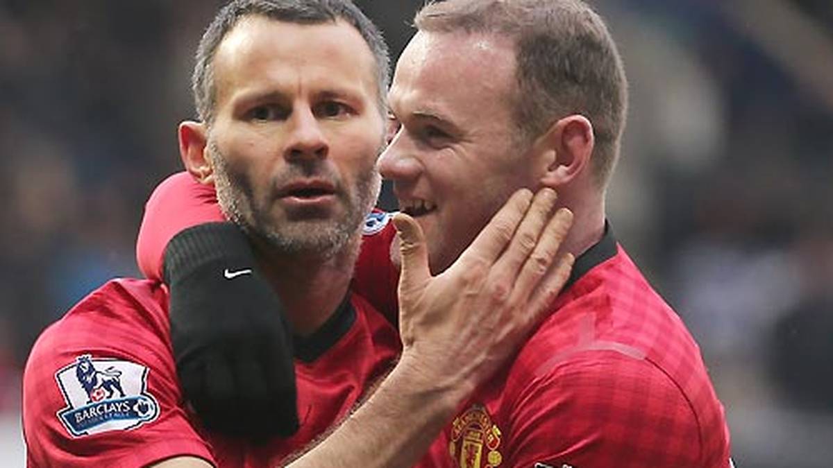 Im Champions-League-Achtelfinale der Saison 2012/2013 knackt Giggs eine magische Marke. Die Partie gegen Real Madrid ist seine insgesamt 1000. als Fußball-Profi. Wahnsinn!