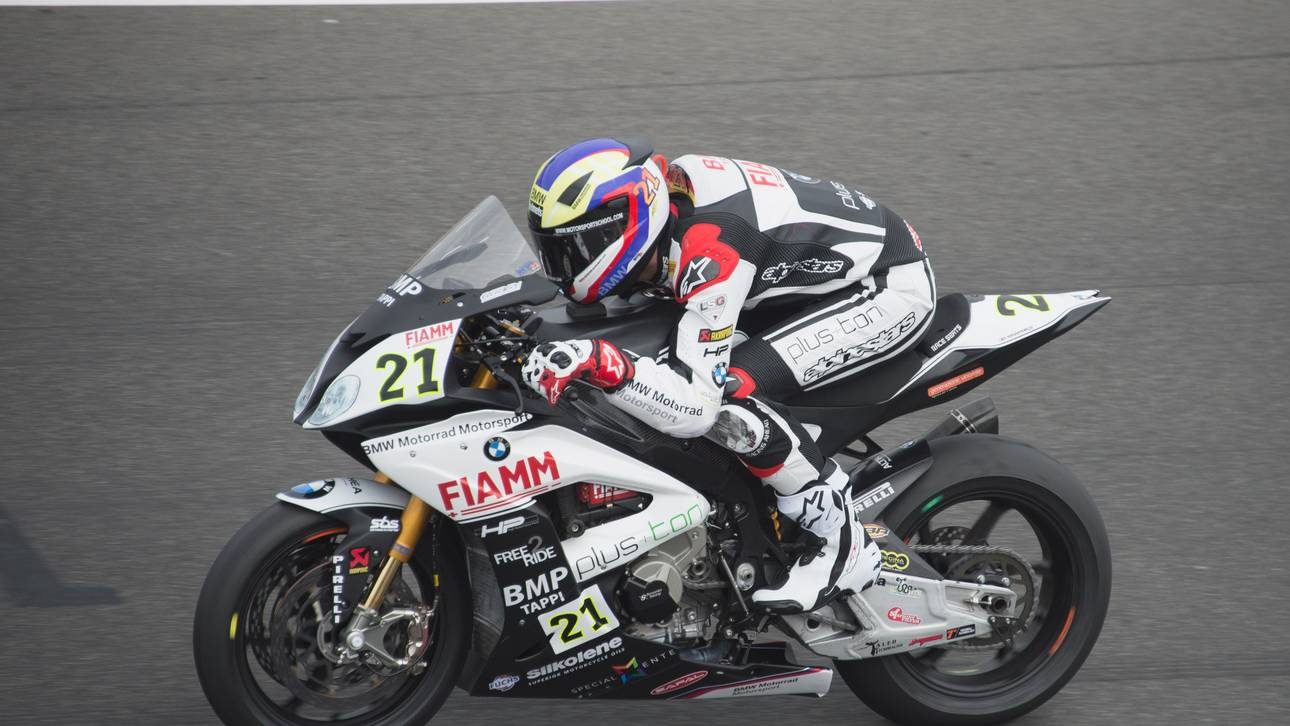 Superbike: Reiterberger weit zurück