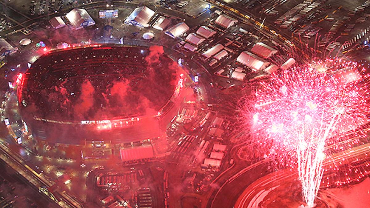 Die Halbzeit-Show ist auch für Football-Muffel ein Muss. Für das Feuerwerk sorgt in diesem Jahr Bruno Mars