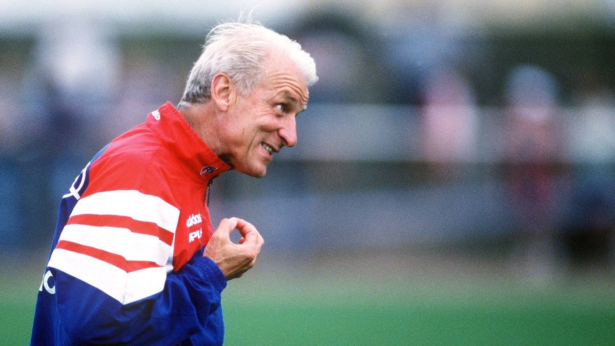 TRAPATTONIS WUTREDE: Wer kennt sie nicht? Am 10. März 1998 beschert Giovanni Trapattoni als Trainer des FC Bayern der Bundesliga eine der legendärsten Pressekonferenzen aller Zeiten