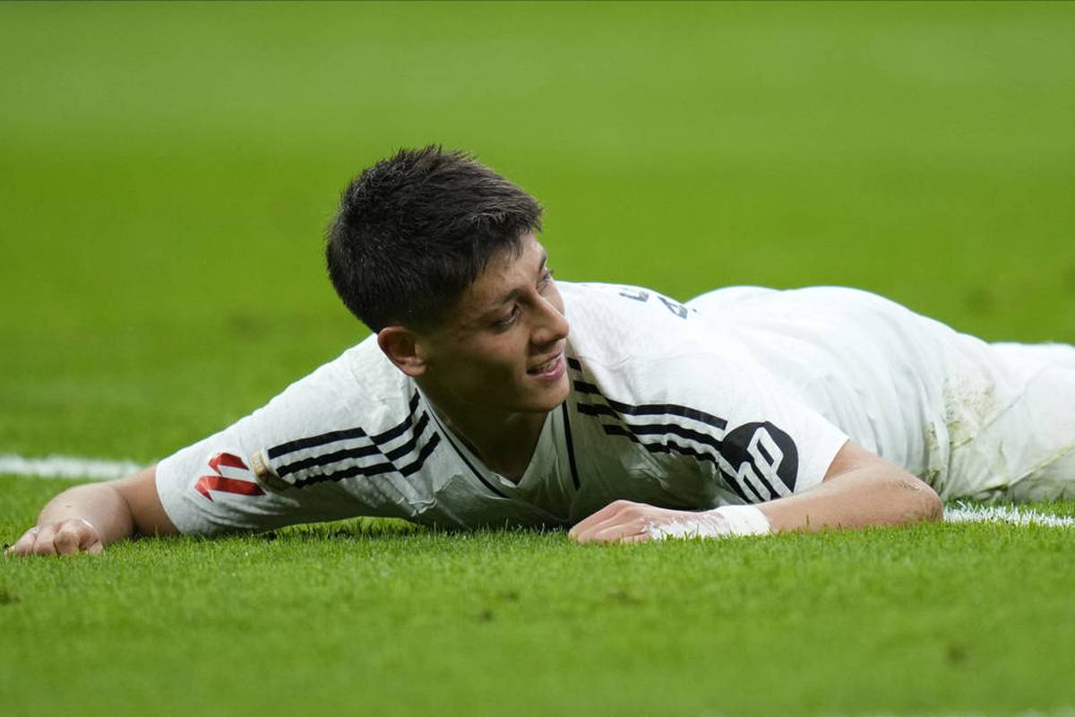 Real-Juwel mit skurrilem Raúl-Treffen