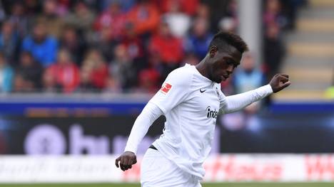 Eintracht Frankfurt: Danny da Costa verlängert Vertrag bis 2022 , Abwehrspieler Danny da Costa bleibt Eintracht Frankfurt treu
