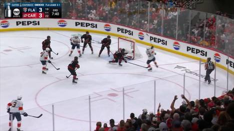 Die Florida Panthers ziehen nach einem spektakulären Sieg gegen die Carolina Hurricanes in die Stanley-Cup-Finals ein. Damit gelingt dem Team ein seltenes Kunststück.