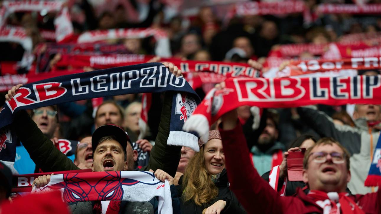 Einbetoniert! Ungewöhnliche Aktion gegen RB-Fans