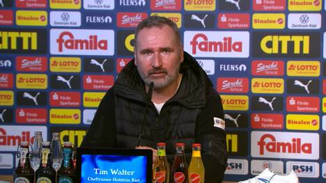 Tim Walter kehrt als Trainer von Holstein Kiel in die 2. Bundesliga zurück. Nach dem Spiel gegen die SV Elversberg spricht er über sein Comeback und findet starke Worte zu seinem Vorgänger Marcel Rapp. 