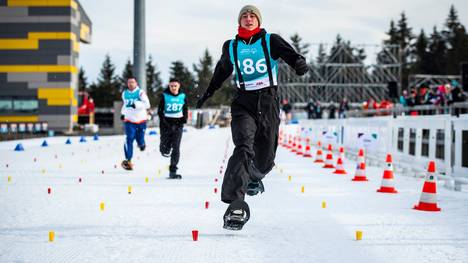 Nominiert für Turin 2025: Nico Engefehr bei seinem Start im Schneeschuhlauf bei den Nationalen Spielen 2024 in Thüringen