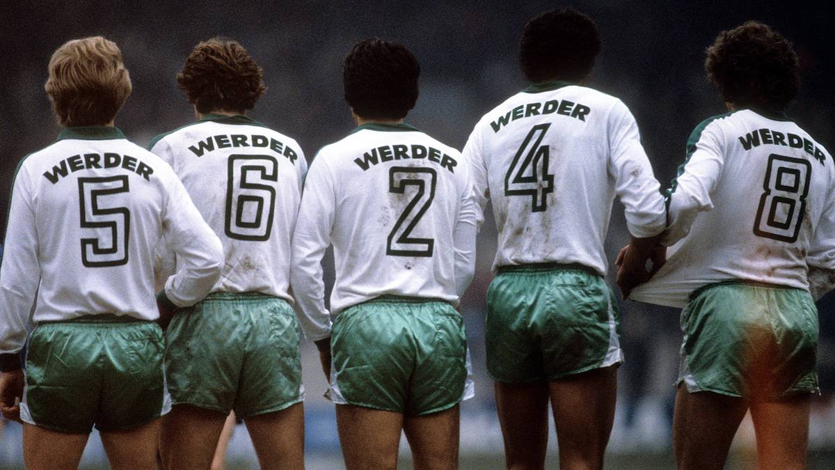 PLATZ 5 - WERDER BREMEN (1981/82): 5, 6, 2, 4, 8 - die Rückennummern im Bild ähneln den Platzierungen, die Werder 1981/82 als Aufsteiger während der Saison belegte. Nach 34 Spieltagen sprang schließlich Platz fünf heraus, mit nach Drei-Punkte-Regelung gerechnet starken 59 Zählern
