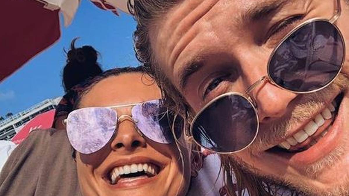 Schon seit einiger Zeit lässt die Tochter von Schauspielerin Simone Thomalla ihre Fangemeinde an ihrem Liebesglück teilhaben