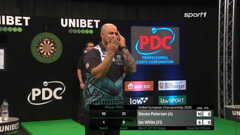 Devon Petersen steht beim European Darts Championship im Halbfinale. Gegen Ian White behält der Südafrikaner am Ende souverän die Oberhand.