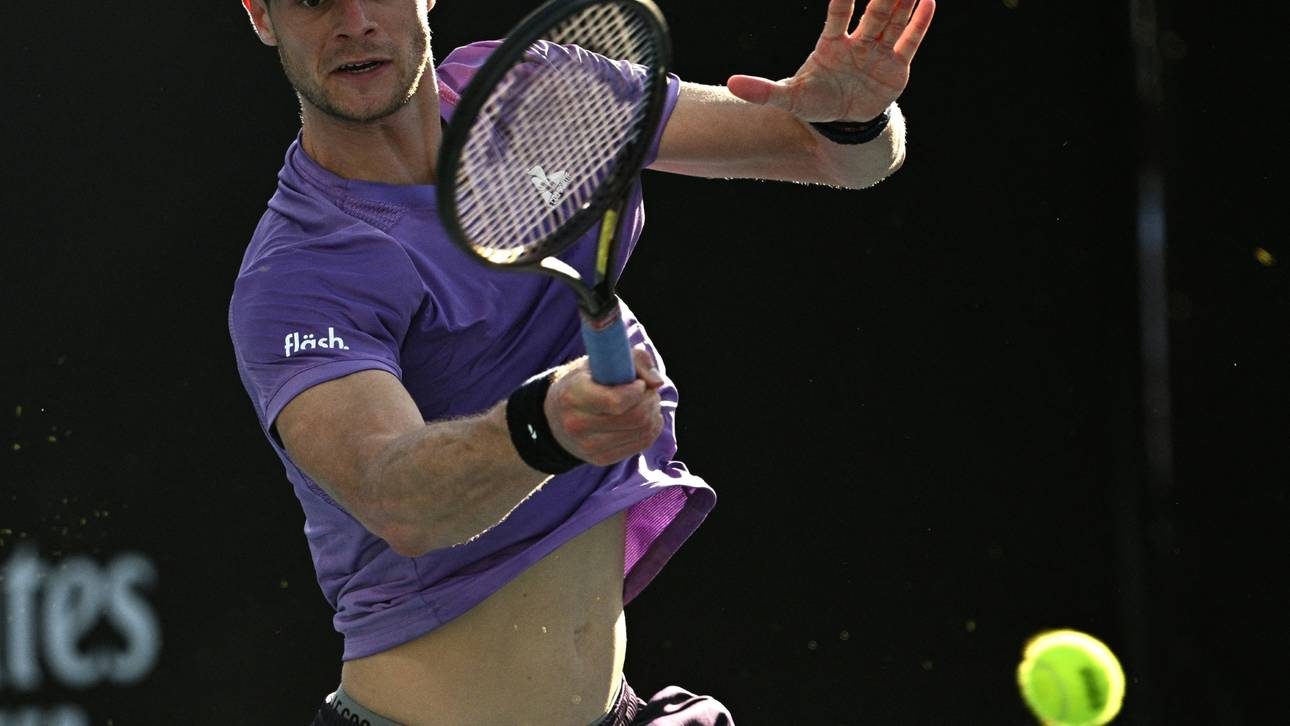 Tennis: Hanfmann im Viertelfinale