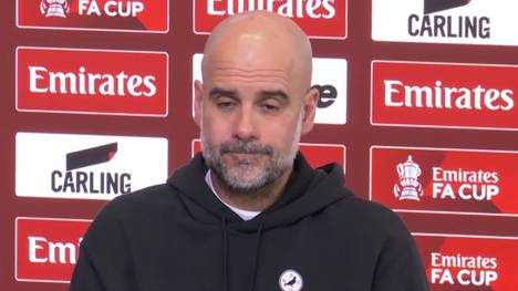 Manchester City hat diese Saison die historische Chance, das Triple der vergangenen Saison zu wiederholen. Trainer Pep Guardiola möchte diesen Gedanken lieber auf die letzten zwei Wochen verschieben.