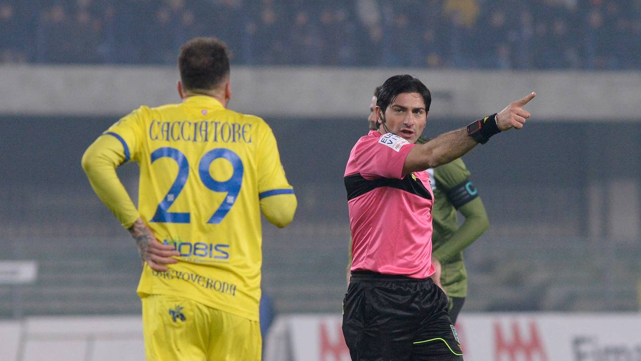 Rot! Chievo-Spieler kopiert Mourinho