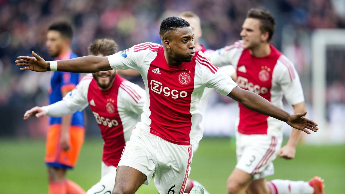 RIECHEDLY BAZOER (DEFENSIVES MITTELFELD, 19 JAHRE, AJAX AMSTERDAM, NIEDERLANDE): Zweikampf- und kopfballstarker Sechser, sehr mannschaftsdienlich und laufstark. In den Niederlanden gilt er schon als neuer Frank Rijkaard.