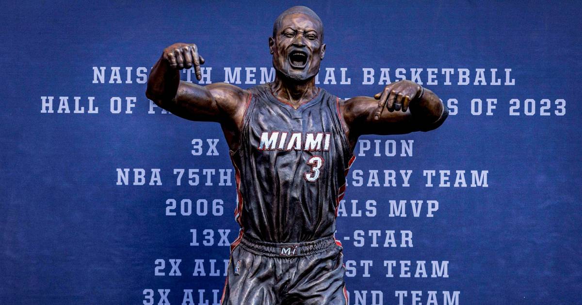 NBAレジェンドの銅像は完全な間違いだったことが判明