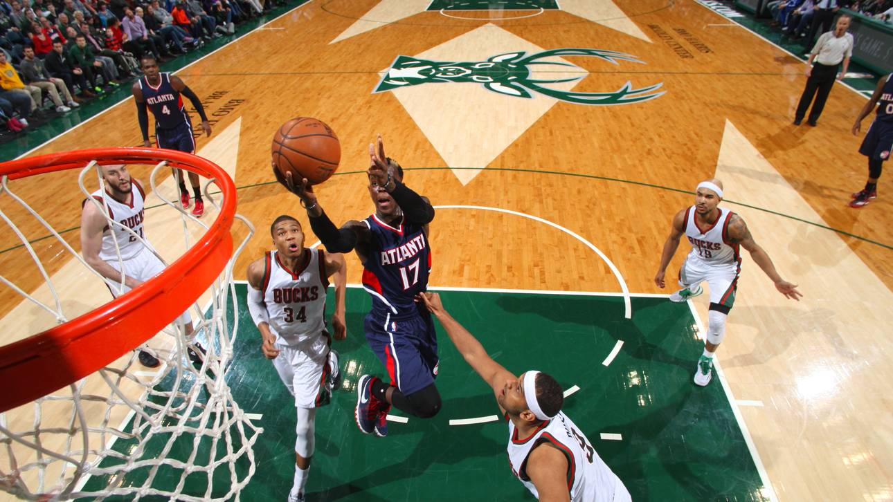 Hawks gewinnen mit starkem Schröder