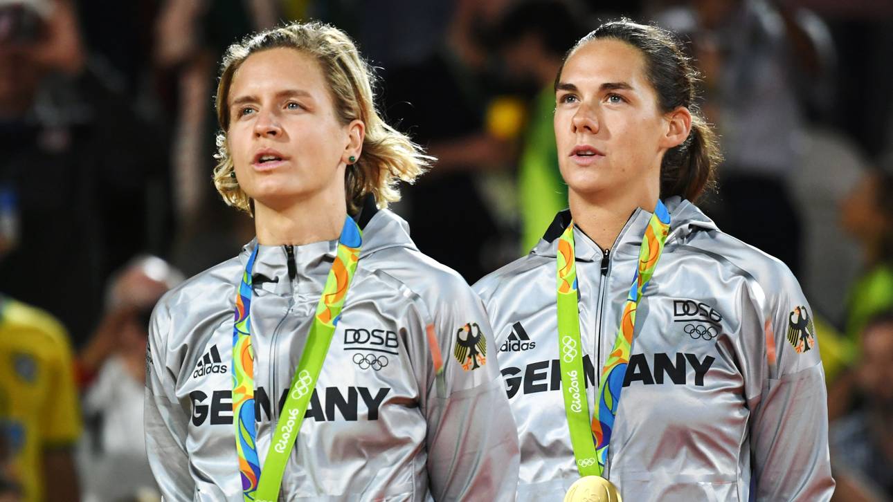 BEACH VOLLEYBALL-OLY-2016-RIO-PODIUM