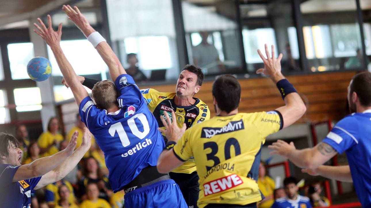 Alle Favoriten im Pokal weiter